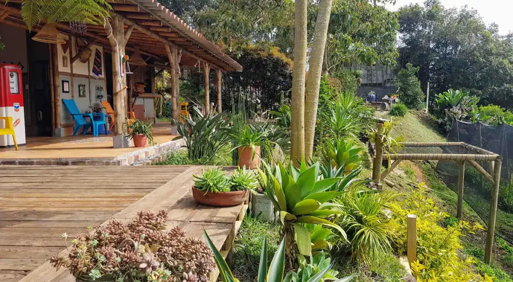 Beautiful garden at cabin in mountains of Rionegro